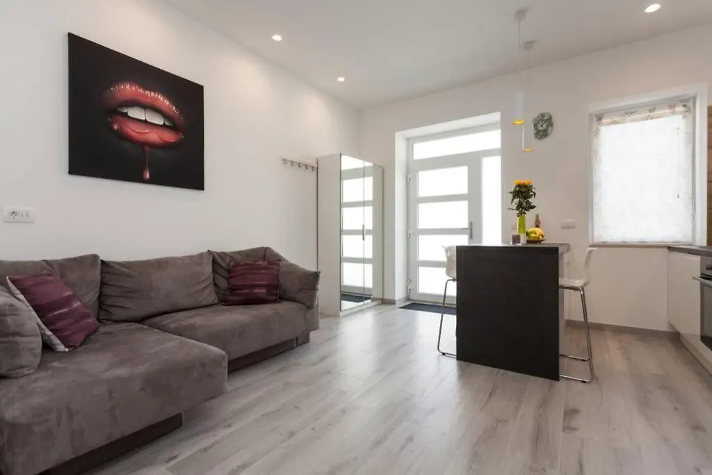 Apartman Luna Apartment Pula Croatia
